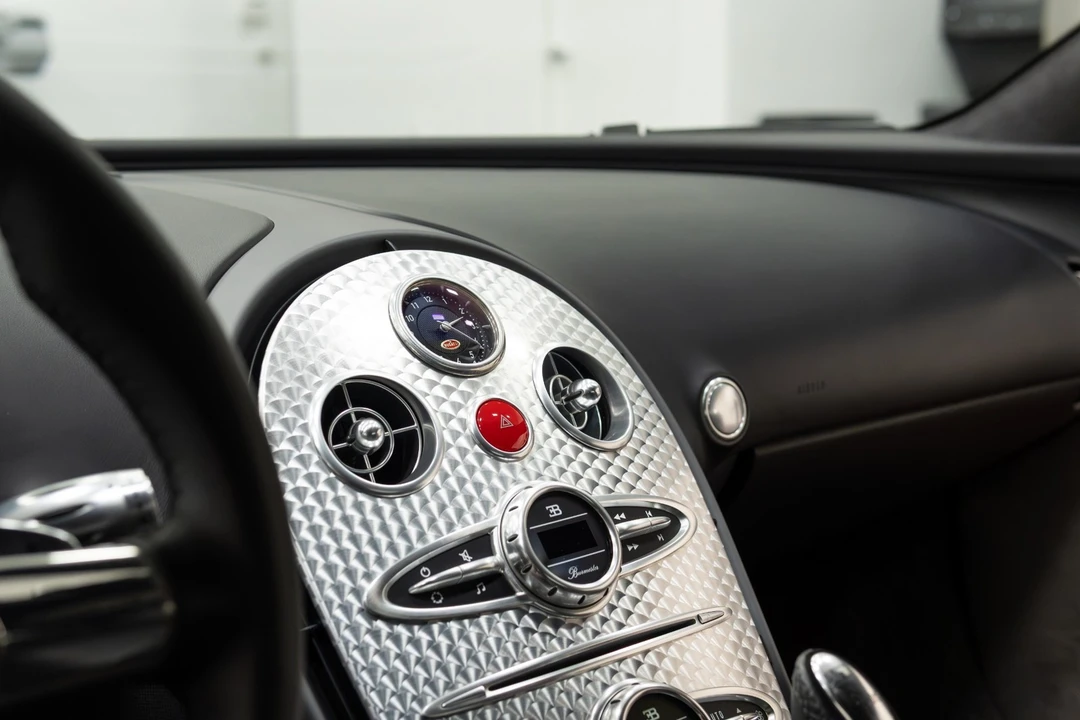 2008 Bugatti Veyron - Image 7 of 12