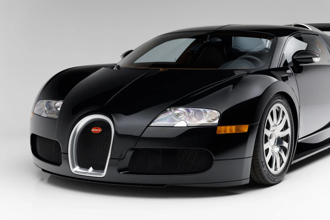 2008 Bugatti Veyron - Image 25 of 31