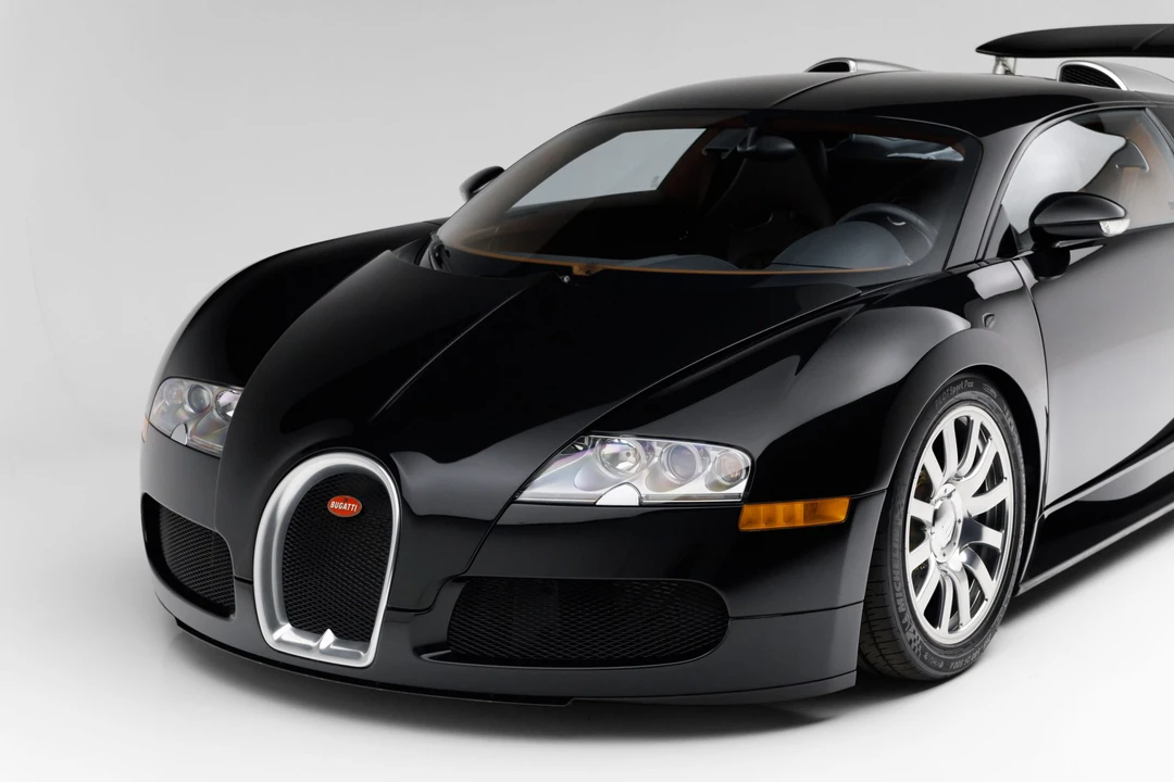 2008 Bugatti Veyron - Image 24 of 31
