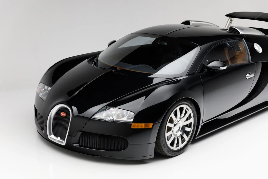 2008 Bugatti Veyron - Image 23 of 31