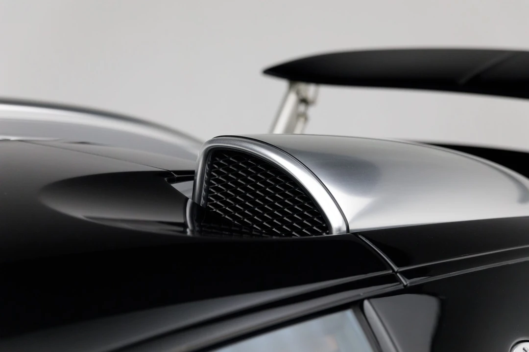 2008 Bugatti Veyron - Image 30 of 31