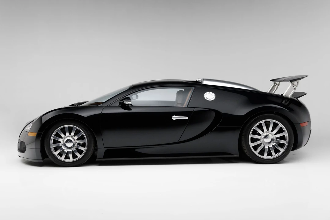 2008 Bugatti Veyron - Image 12 of 31