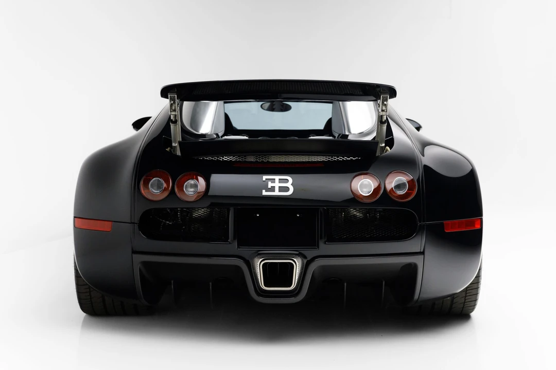 2008 Bugatti Veyron - Image 13 of 31