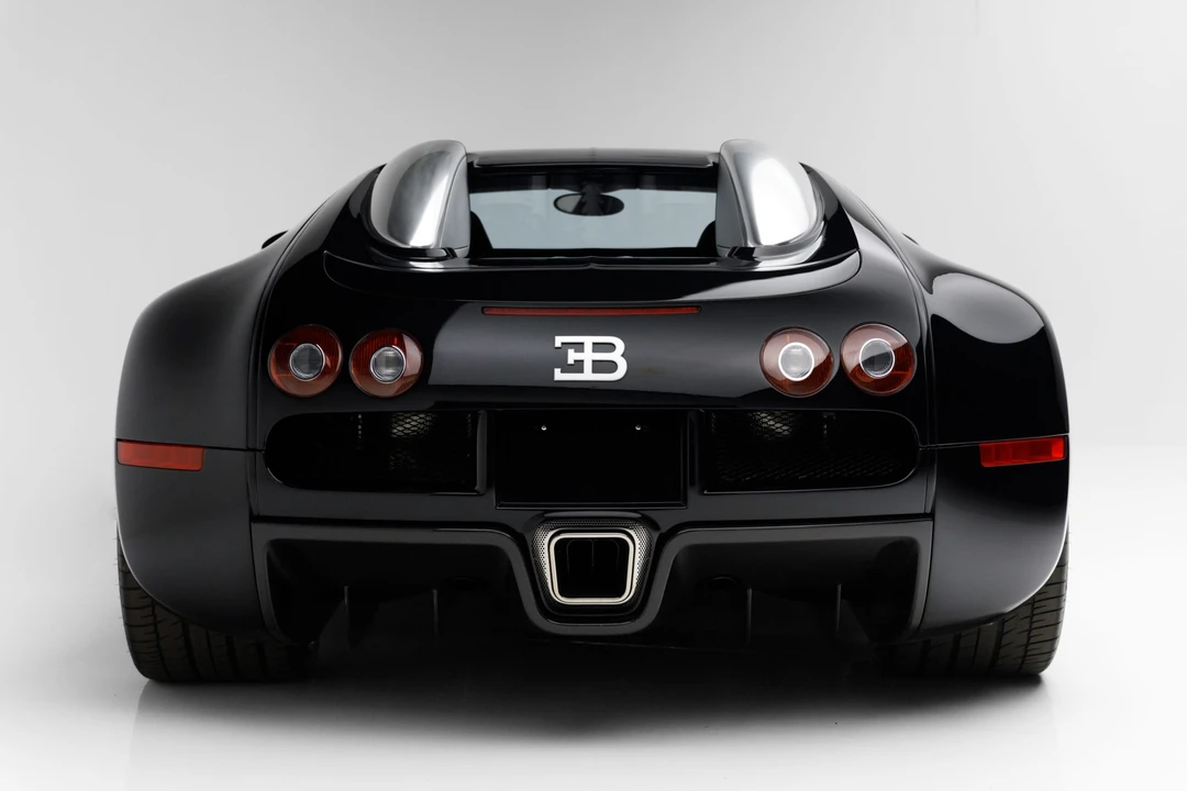 2008 Bugatti Veyron - Image 3 of 31