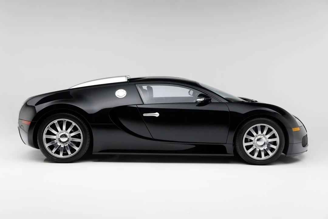 2008 Bugatti Veyron - Image 5 of 31