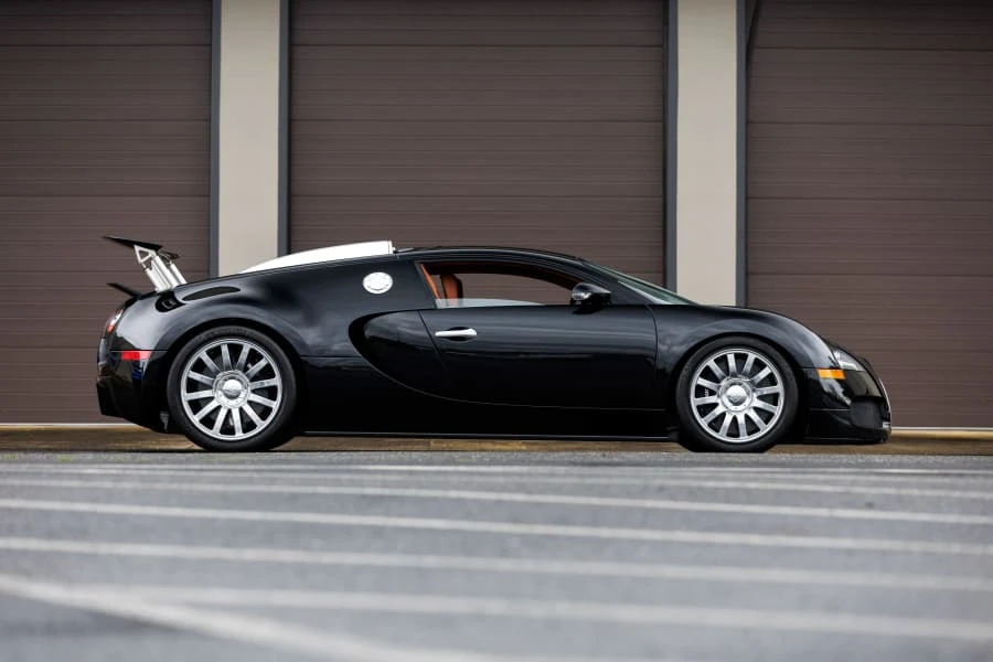 2008 Bugatti Veyron - Image 21 of 31