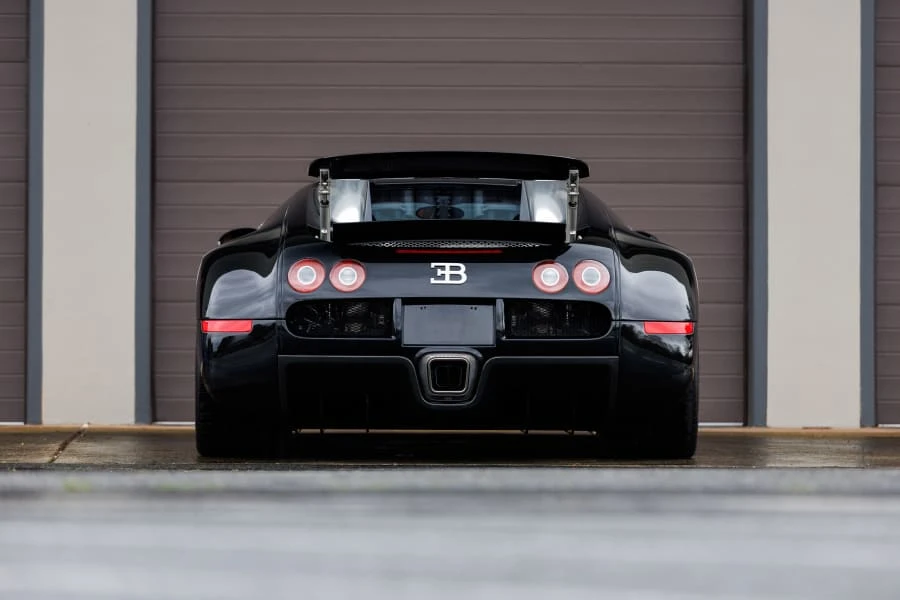2008 Bugatti Veyron - Image 16 of 31
