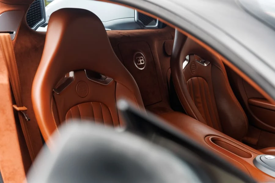 2008 Bugatti Veyron - Image 31 of 31