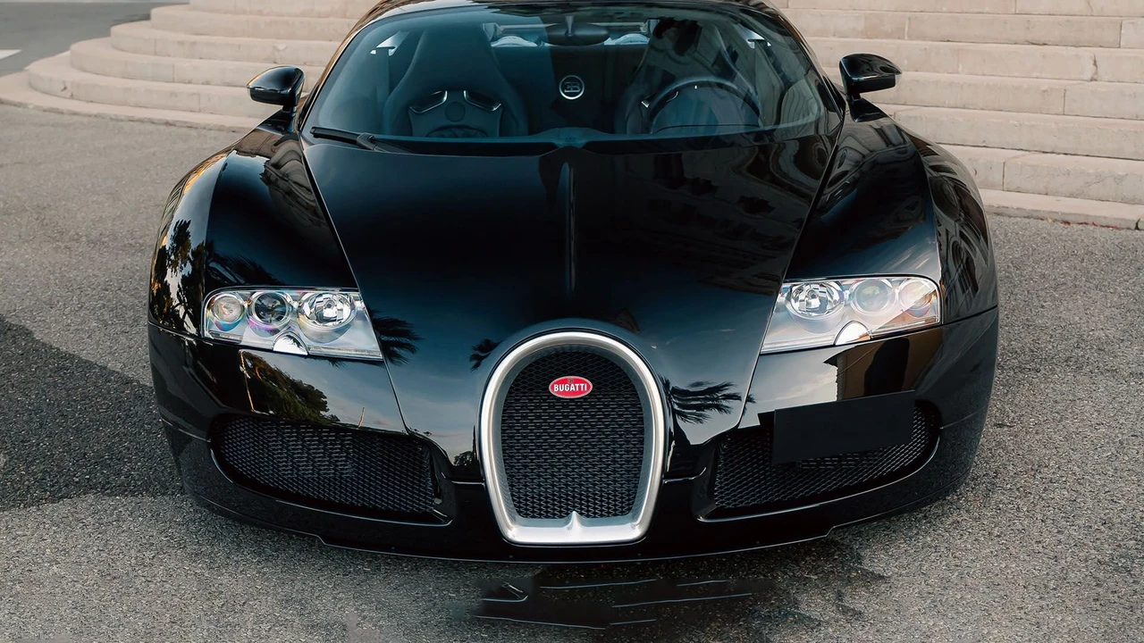 2008 Bugatti Veyron - Image 13 of 31