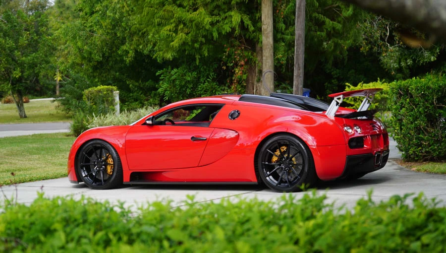 2008 Bugatti Veyron - Image 2 of 31