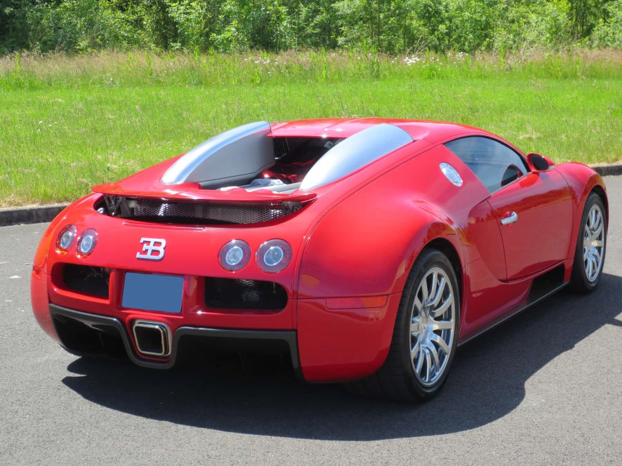 2008 Bugatti Veyron - Image 2 of 12