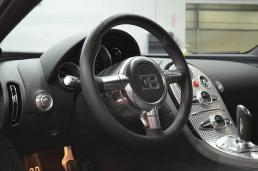 2008 Bugatti Veyron - Image 6 of 12