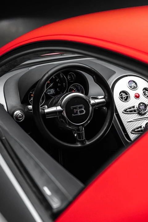 2008 Bugatti Veyron - Image 18 of 26