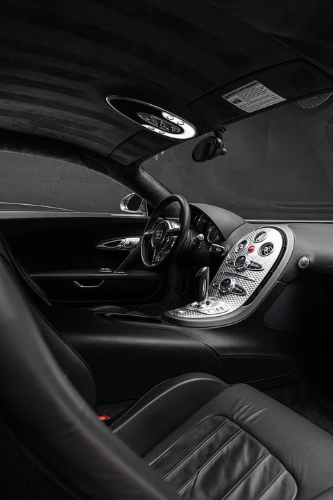 2008 Bugatti Veyron - Image 20 of 26