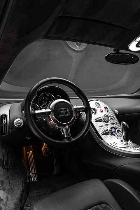 2008 Bugatti Veyron - Image 21 of 26