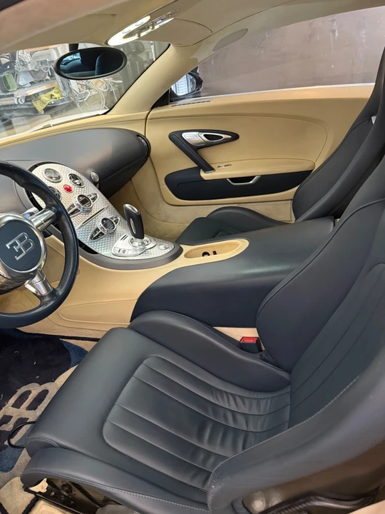 2008 Bugatti Veyron - Image 4 of 4