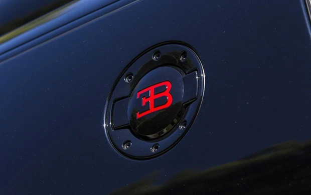 2008 Bugatti Veyron - Image 15 of 21
