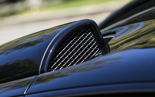 2008 Bugatti Veyron - Image 14 of 21