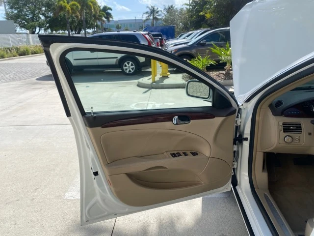 2008 Buick Lucerne - Image 10 of 22