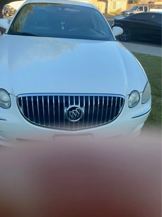 2008 Buick LaCrosse - Image 2 of 6