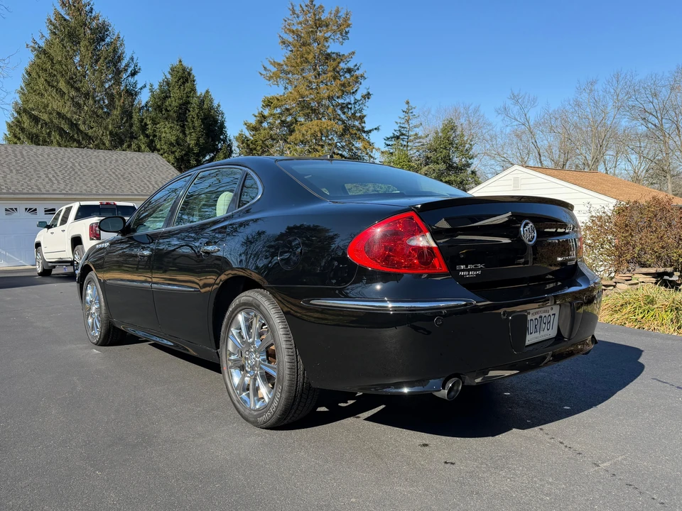 2008 Buick LaCrosse - Image 16 of 31