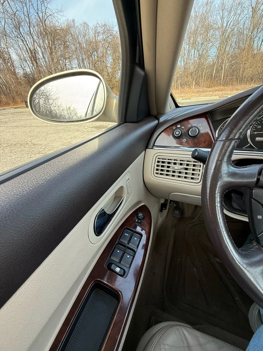2008 Buick LaCrosse - Image 11 of 16