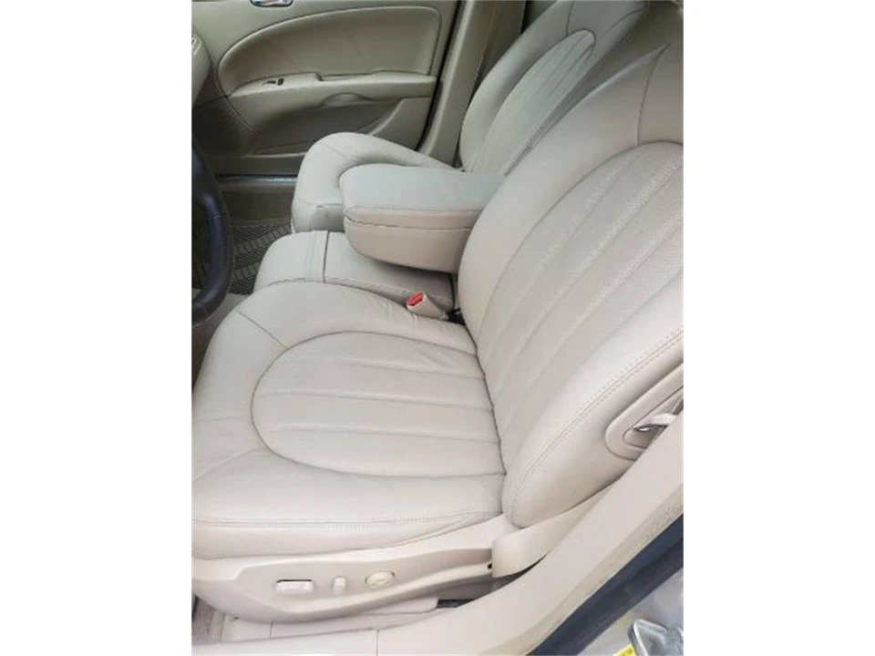 2008 Buick Lucerne - Image 3 of 17