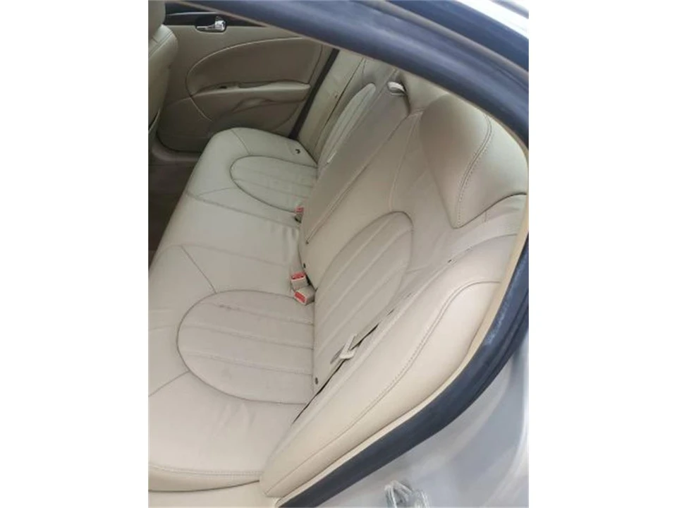 2008 Buick Lucerne - Image 12 of 17
