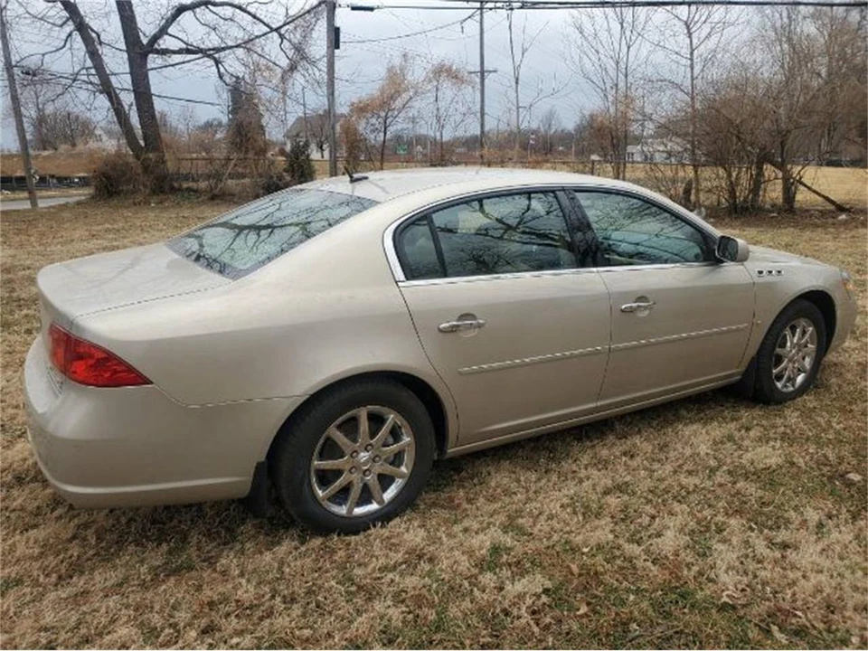 2008 Buick Lucerne - Image 15 of 17