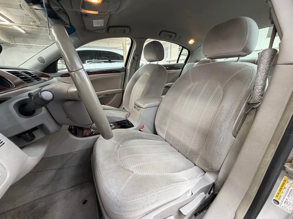 2008 Buick Lucerne - Image 12 of 17