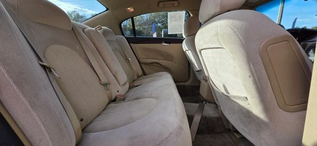 2008 Buick Lucerne - Image 17 of 19