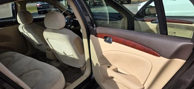 2008 Buick Lucerne - Image 16 of 19