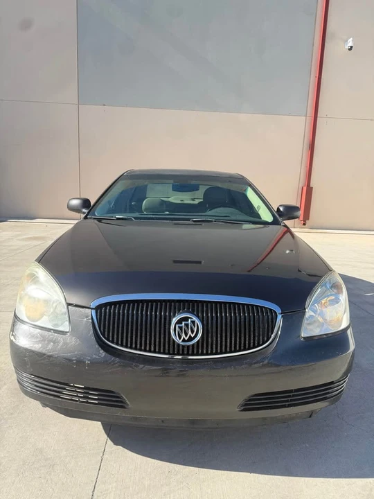 2008 Buick Lucerne - Image 2 of 11