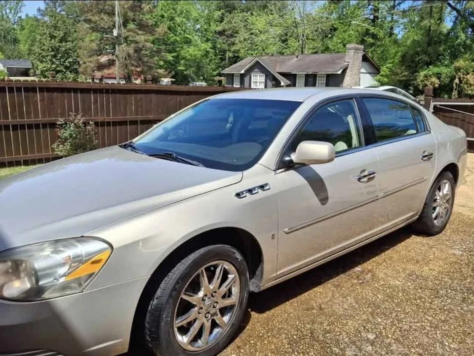 2008 Buick Lucerne - Image 3 of 8