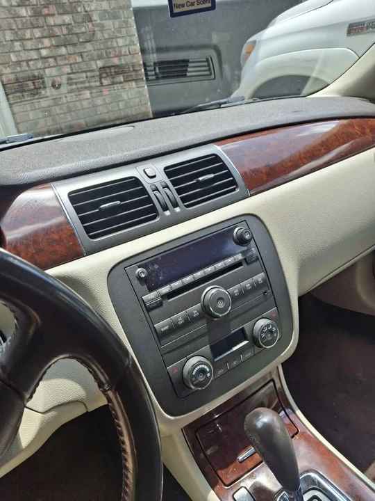 2008 Buick Lucerne - Image 7 of 8