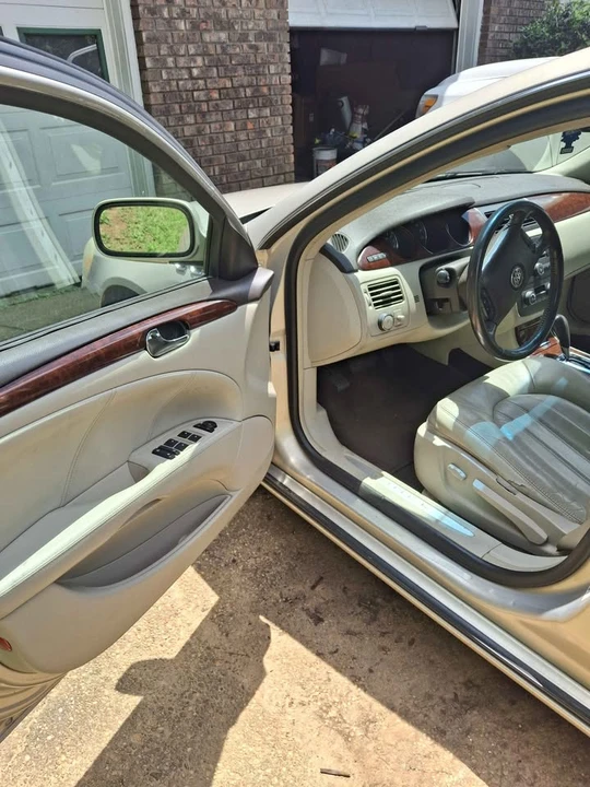 2008 Buick Lucerne - Image 5 of 8