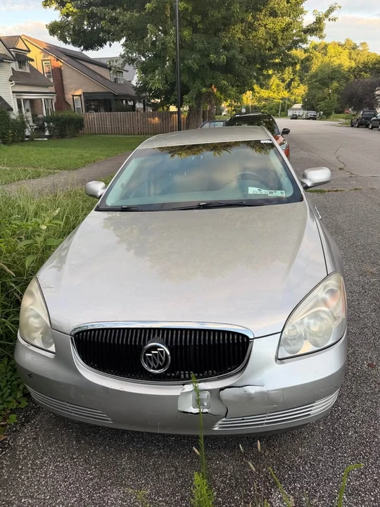 2008 Buick Lucerne - Image 3 of 4
