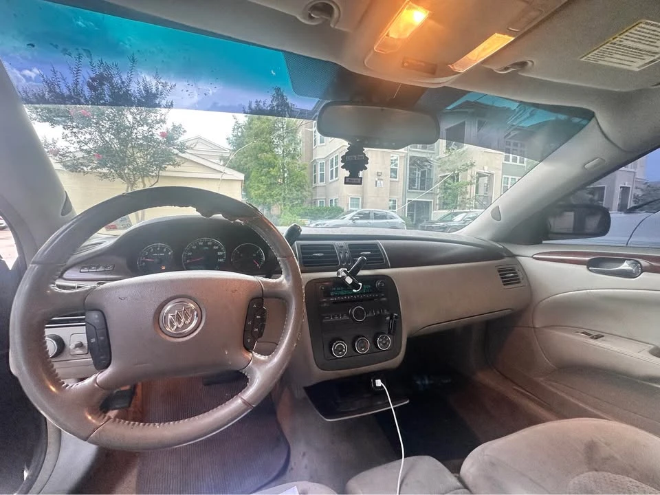 2008 Buick Lucerne - Image 5 of 7