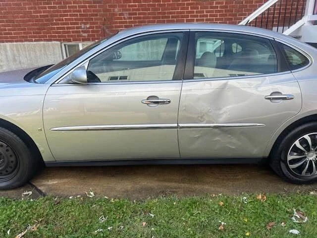2008 Buick LaCrosse - Image 2 of 5