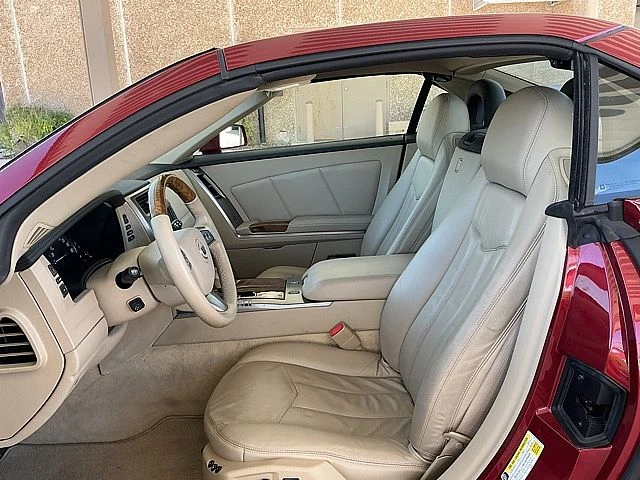 2008 Cadillac XLR - Image 13 of 19