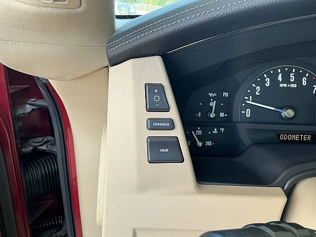 2008 Cadillac XLR - Image 14 of 19