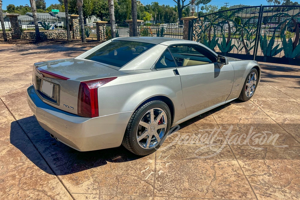 2008 Cadillac XLR - Image 2 of 9