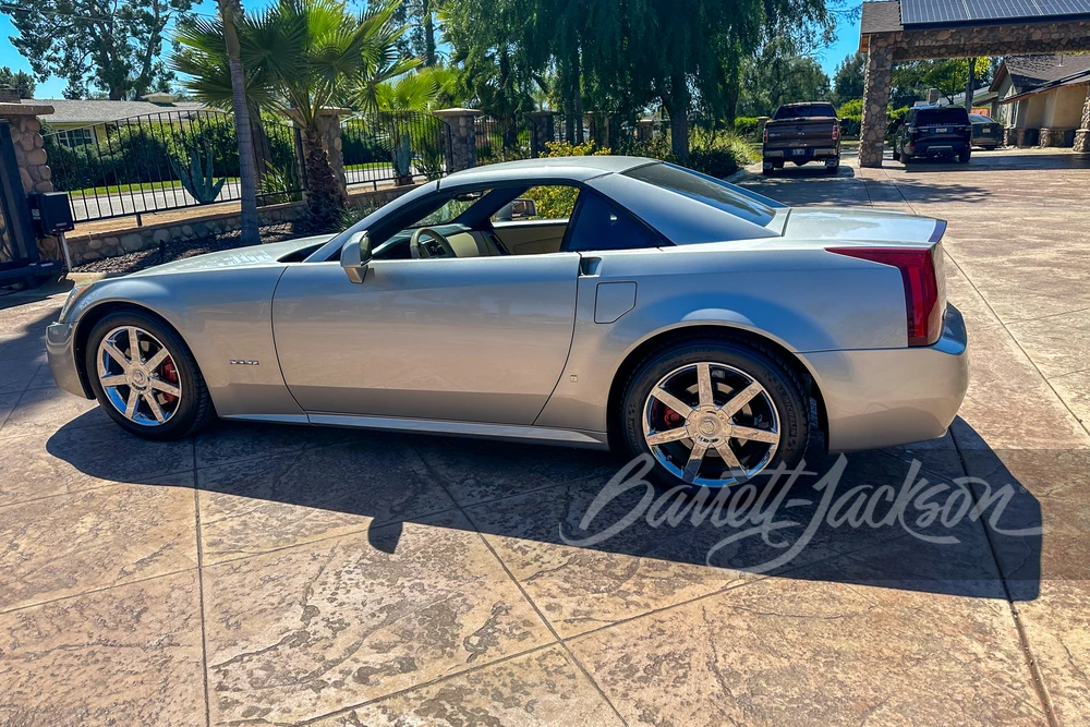 2008 Cadillac XLR - Image 5 of 9