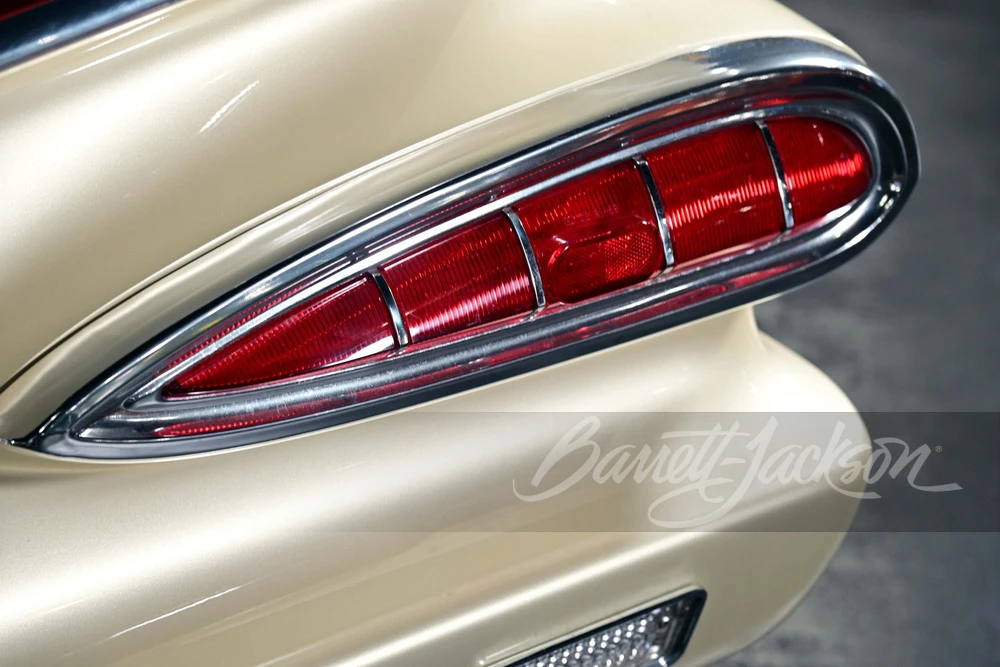 2008 Cadillac XLR - Image 18 of 30