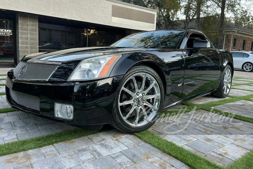 2008 Cadillac XLR-V - Image 15 of 27