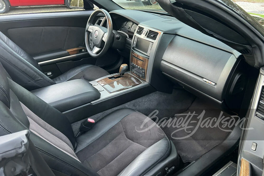 2008 Cadillac XLR-V - Image 9 of 27