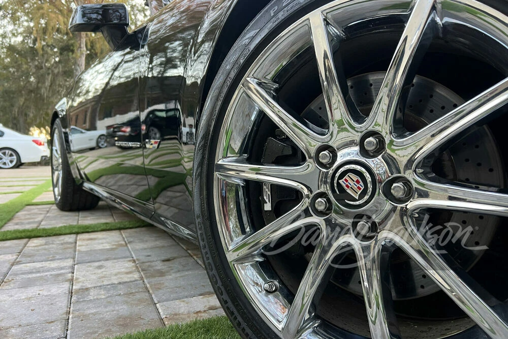 2008 Cadillac XLR-V - Image 26 of 27