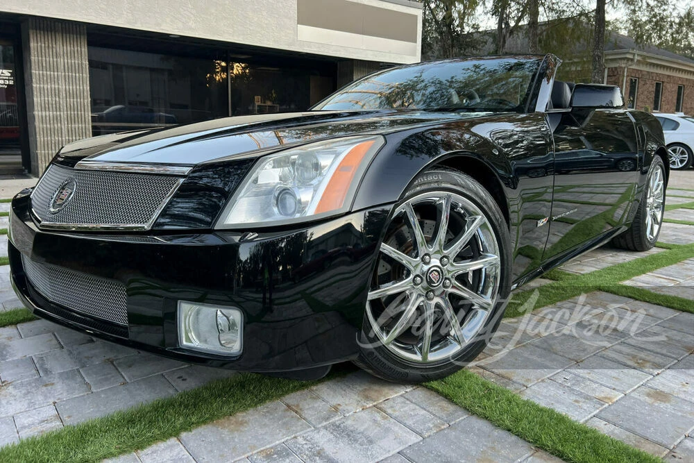 2008 Cadillac XLR-V - Image 14 of 27