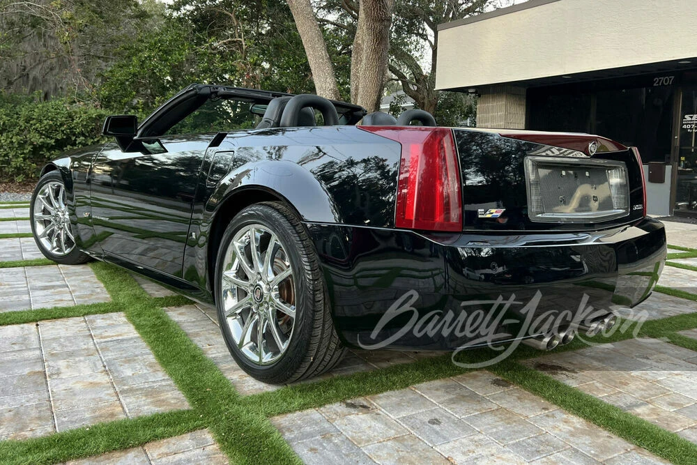 2008 Cadillac XLR-V - Image 12 of 27
