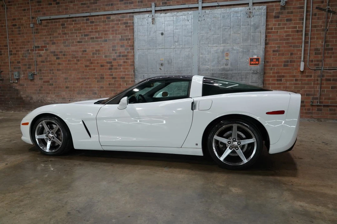2008 Chevrolet Corvette C6 - Image 10 of 31